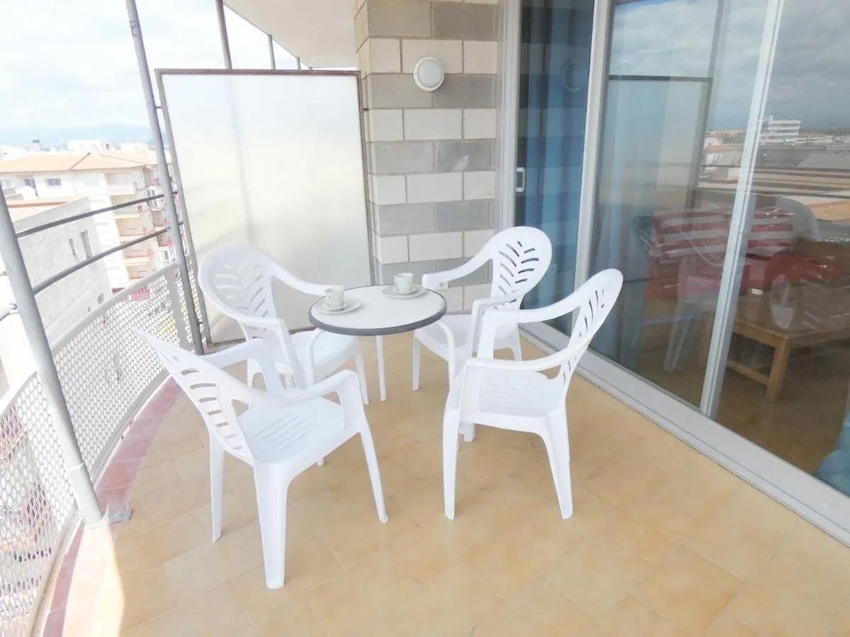 Bora 4-C Apartment Roses